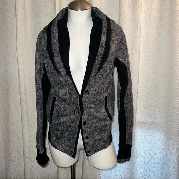 Lululemon To Class jacket - Picture 6 of 12